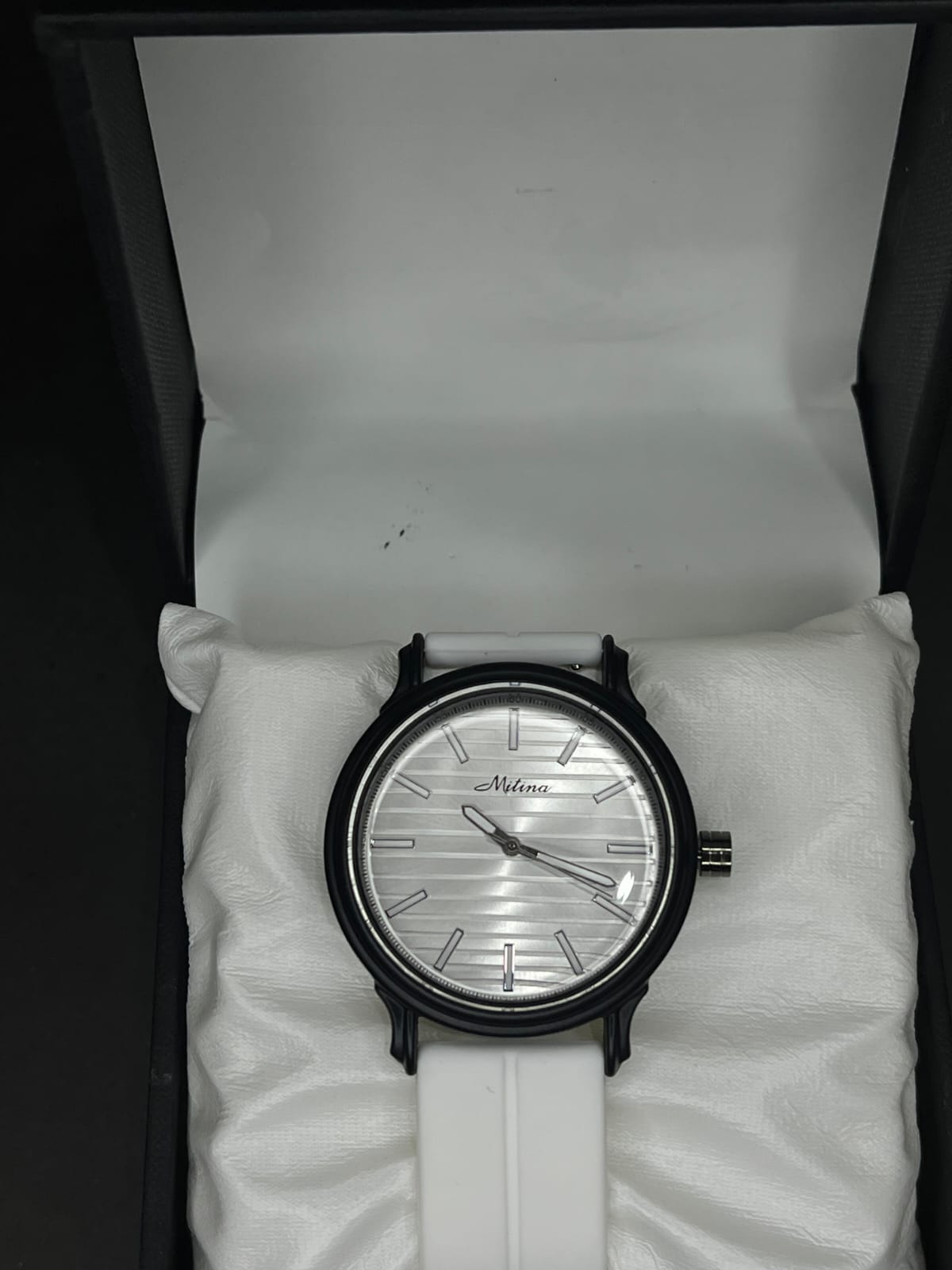 Universe Point Nautilus Silicone Straps & Magnetic Lock Watch for men. (Copy)